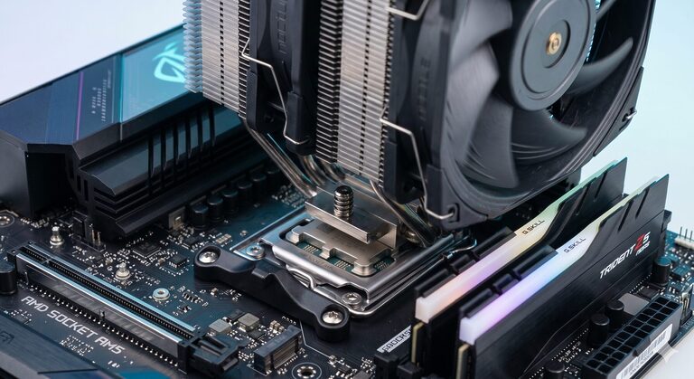 AMD AM5 e Ryzen 9000: Come Risolvere l'Instabilità DDR5 (No POST o Crash) 3 Gemini Generated Image no8updno8updno8u