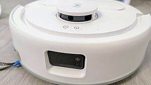 Ecovacs DEEBOT Mini 2: la recensione del robot compatto con stazione OMNI 12 PXL 20260929 133118739.MP2 scaled 1